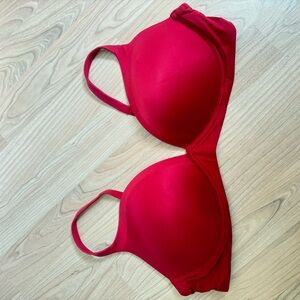Victoria's Secret Red Seamless T-Shirt Bra